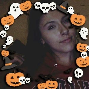 Meet your Posher, Kourtney